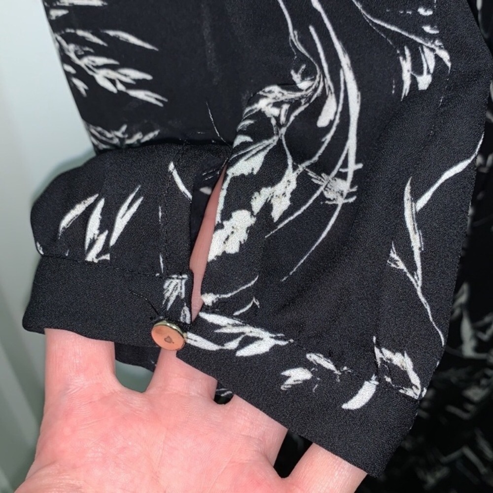 🎄FIRM PRICE🎄H&M pleated wrap dress - Picture 7 of 10